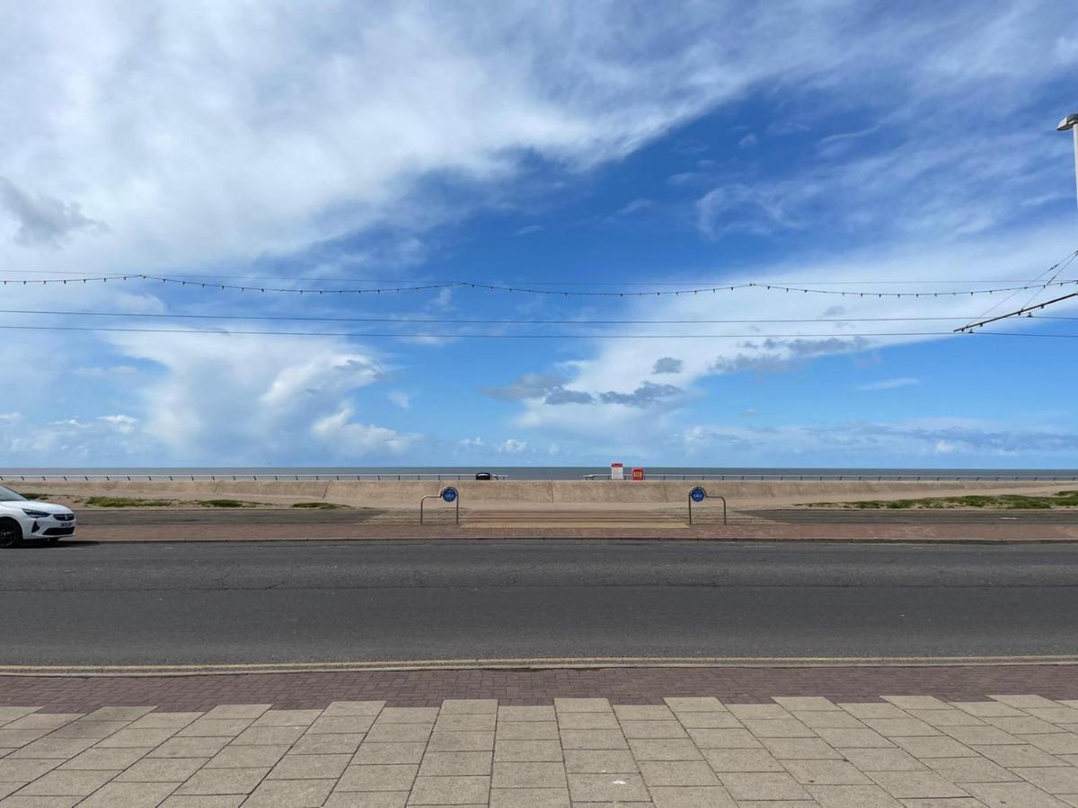 Sapphire Hotel Blackpool Promenade Extérieur photo